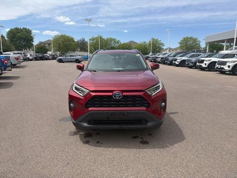 Used 2020 Toyota RAV4 XLE w/ Convenience Package AWD/4WD image 8