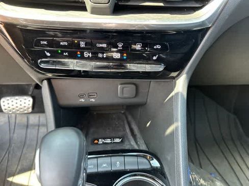 Used 2024 Buick Encore GX Avenir w/ Avenir Technology Package AWD/4WD image 12