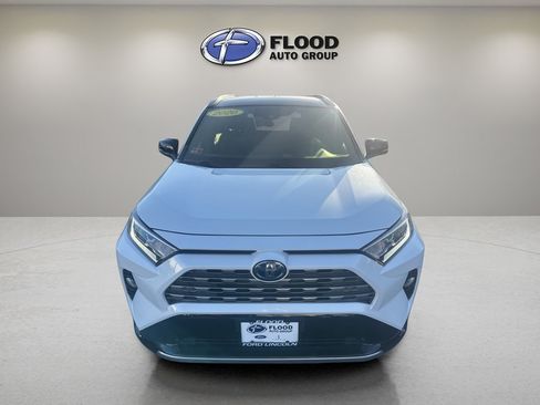 Used 2020 Toyota RAV4 XSE image 2