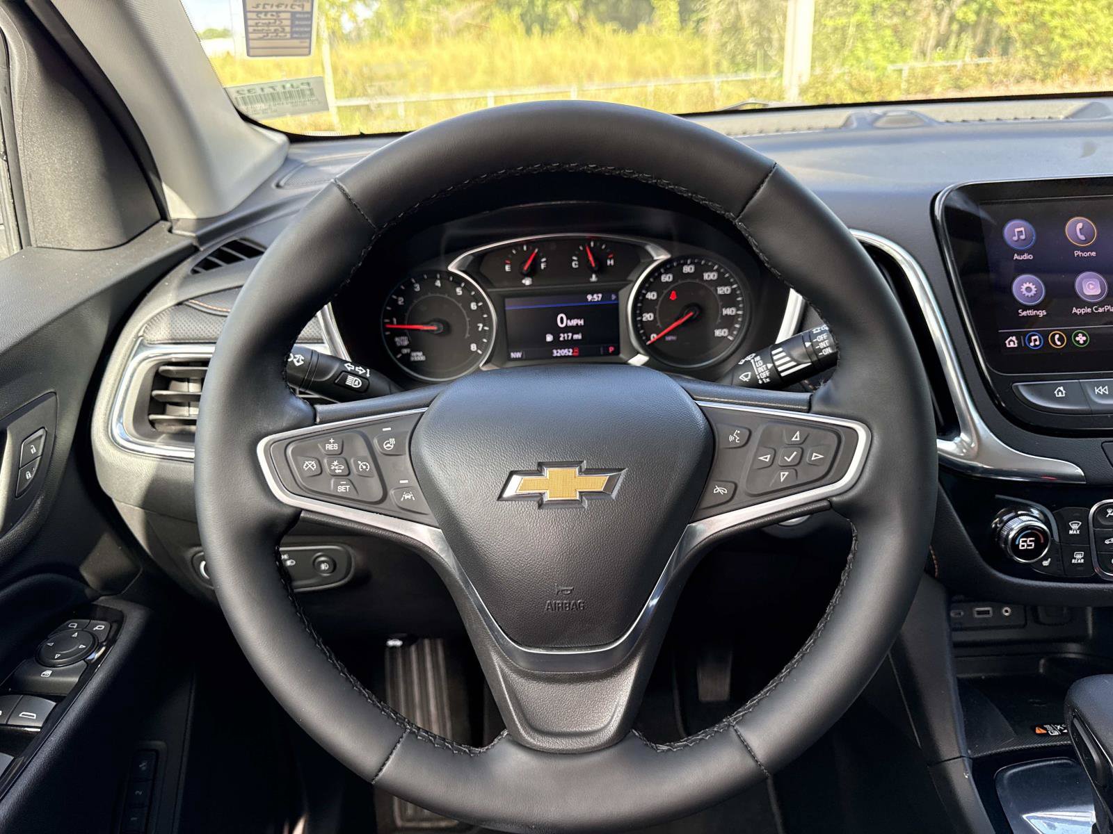 Used 2023 Chevrolet Equinox Premier FWD image 14
