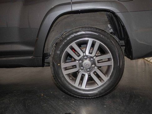 Used 2022 Toyota 4Runner TRD Sport image 8