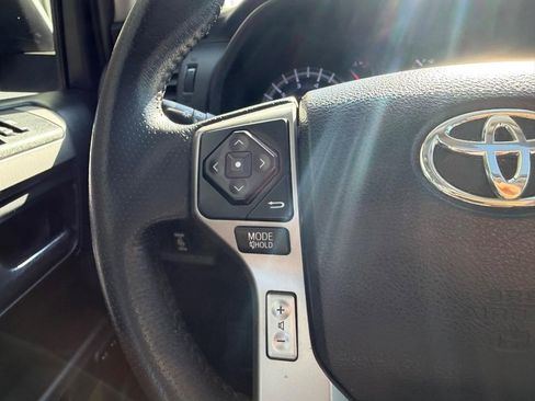 Used 2018 Toyota 4Runner Limited AWD/4WD image 13