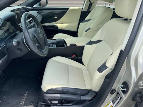 Used 2022 Lexus ES 350 w/ Premium Package FWD image 10