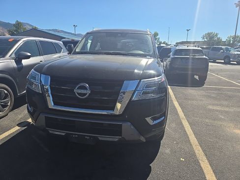 Used 2024 Nissan Armada SL w/ Captain's Chairs Package AWD/4WD image 2