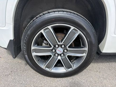 Used 2019 GMC Acadia Denali w/ Technology Package AWD/4WD image 31