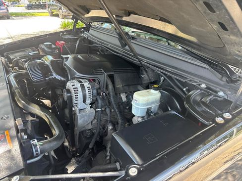Used 2014 Cadillac Escalade Luxury AWD/4WD image 40