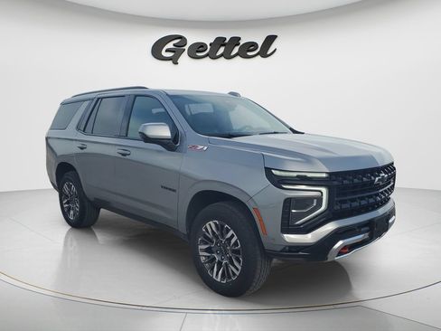 Used 2025 Chevrolet Tahoe Z71 AWD/4WD image 3