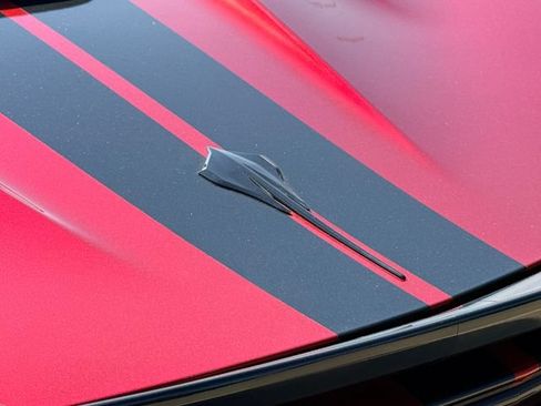 Used 2021 Chevrolet Corvette Stingray Premium Conv w/ Z51 Performance Package RWD image 17