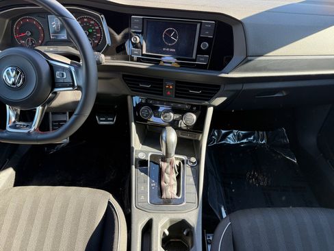 Used 2021 Volkswagen Jetta GLI image 11