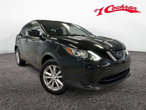 Used 2018 Nissan Rogue Sport S w/ S Appearance Package AWD/4WD image 1