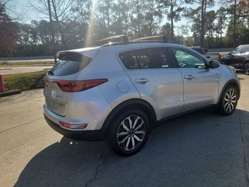 Used 2018 Kia Sportage EX w/ EX Premium Package image 7