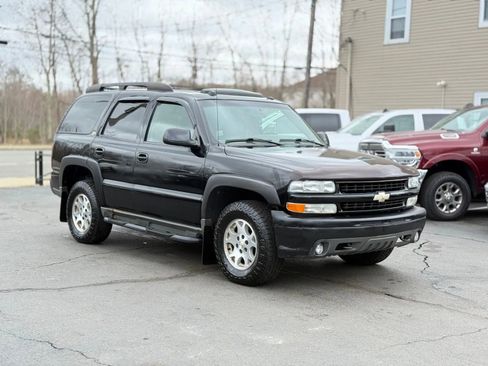 Used 2004 Chevrolet Tahoe Z71 w/ Z71 Preferred Equipment Group image 3
