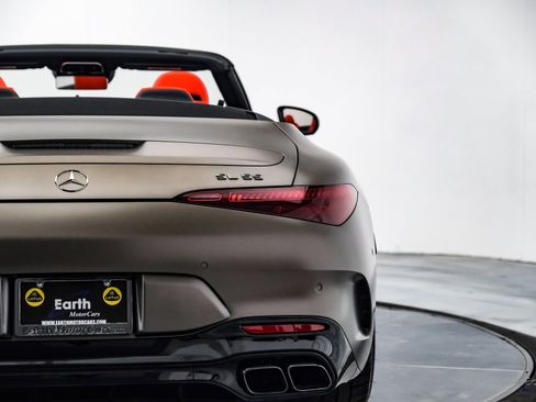 Used 2022 Mercedes-Benz SL 55 AMG 4MATIC image 21