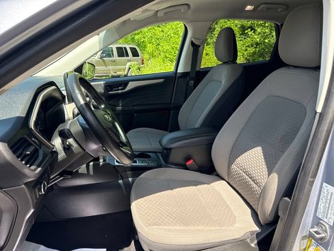 Used 2022 Ford Escape SE w/ Convenience Package FWD image 14