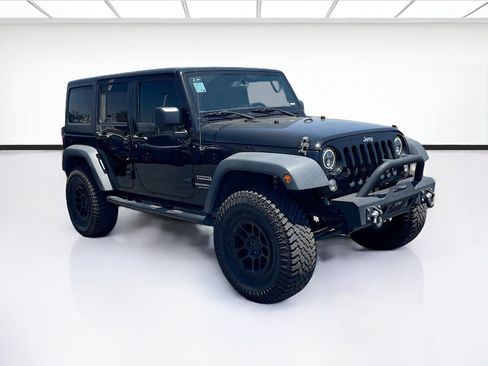 Used 2017 Jeep Wrangler Unlimited Sport w/ Quick Order Package 24S AWD/4WD image 3