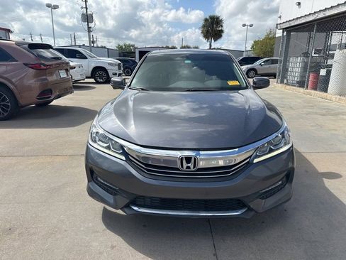 Used 2017 Honda Accord EX-L image 2