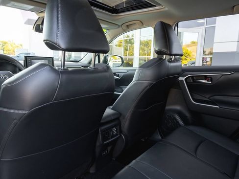 Used 2022 Toyota RAV4 XLE Premium AWD/4WD image 25
