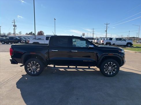 New 2026 GMC Canyon Denali image 7