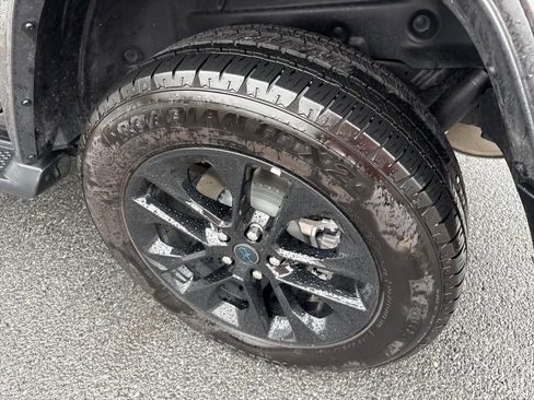 Used 2025 Jeep Wrangler Sahara 4xe image 4