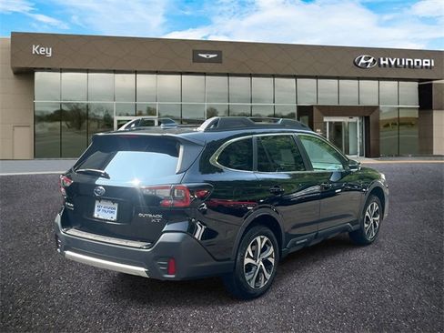 Used 2022 Subaru Outback Limited XT image 6