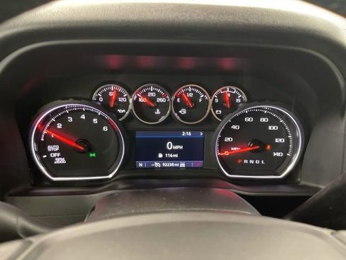 Used 2022 Chevrolet Silverado 1500 LT w/ Z71 Off-Road Package AWD/4WD image 22