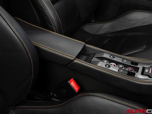 Used 2016 McLaren 675LT Spider RWD image 40