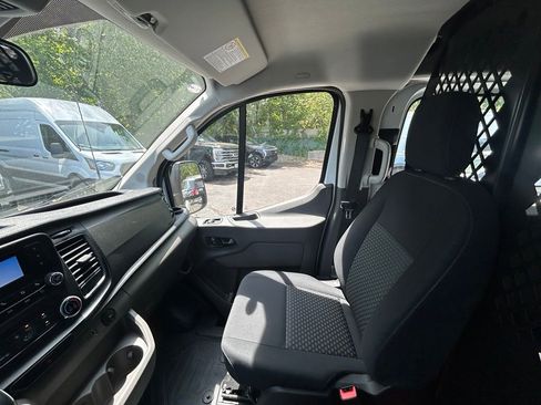Used 2024 Ford Transit 250 Low Roof w/ Exterior Upgrade Package RWD image 26