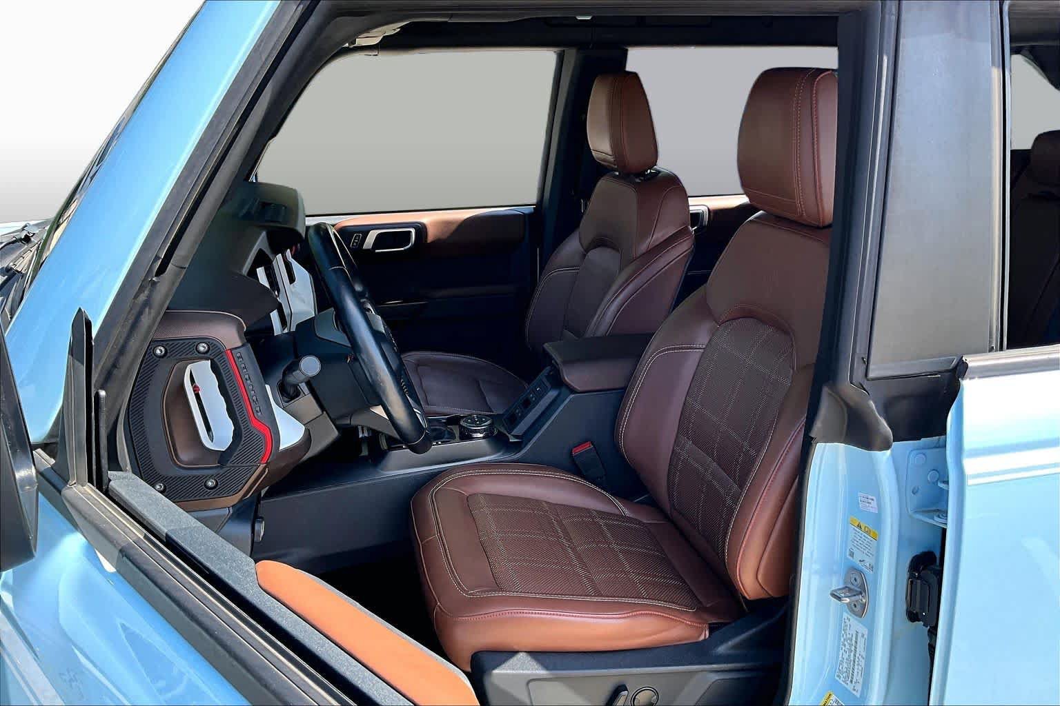 Used 2024 Ford Bronco Heritage Edition AWD/4WD image 7