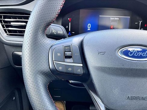Used 2025 Ford Escape ST-Line image 12