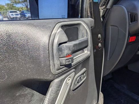 Used 2015 Jeep Wrangler Unlimited Rubicon image 19