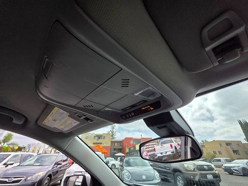 Used 2020 Chevrolet Equinox LT image 11