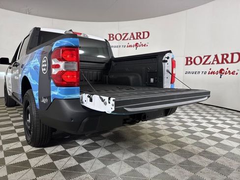 Used 2025 Ford Maverick XL image 5