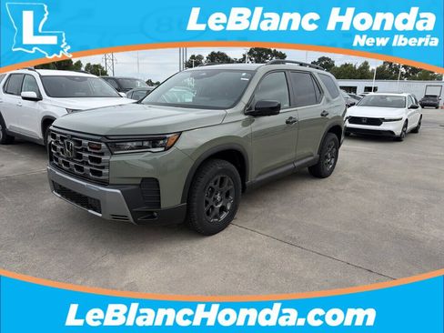 New 2026 Honda Pilot TrailSport image 1