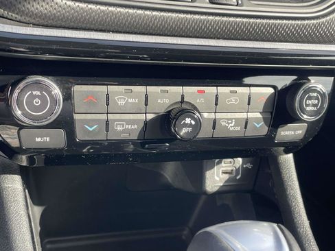 Used 2023 Jeep Compass Trailhawk w/ Trailer Tow Group image 17