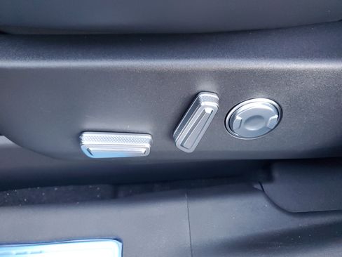 New 2026 Lincoln Nautilus Premier w/ Equipment Group 102A image 12