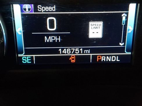 Used 2017 GMC Yukon SLT image 17