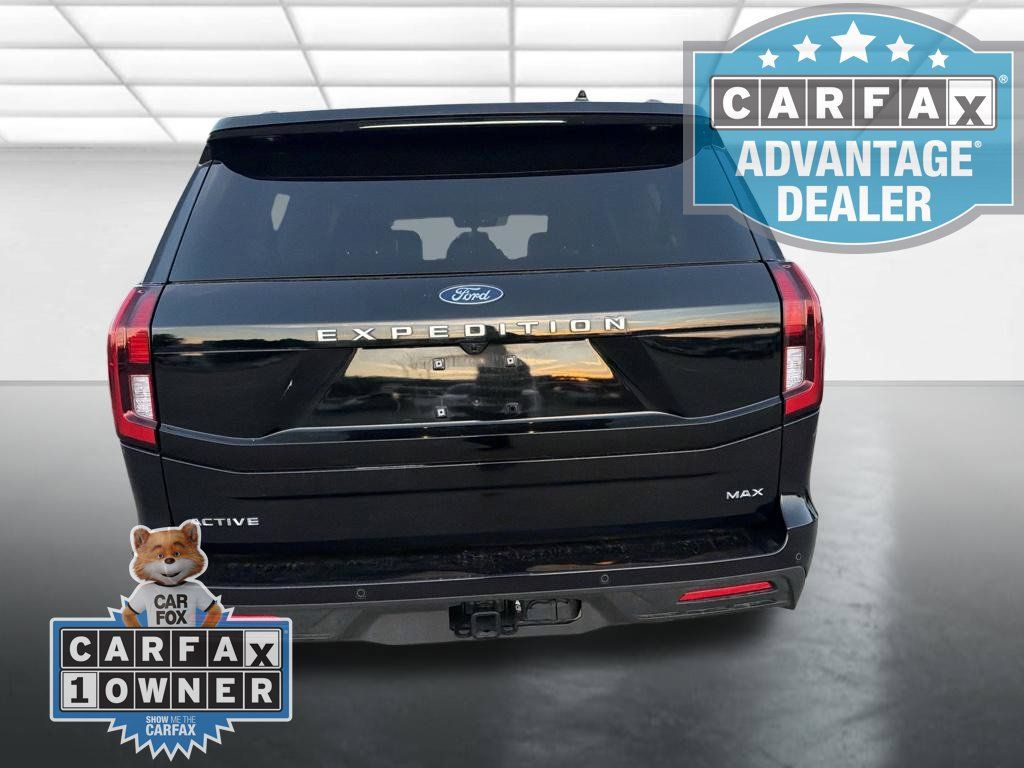 Used 2025 Ford Expedition Max Active AWD/4WD image 3
