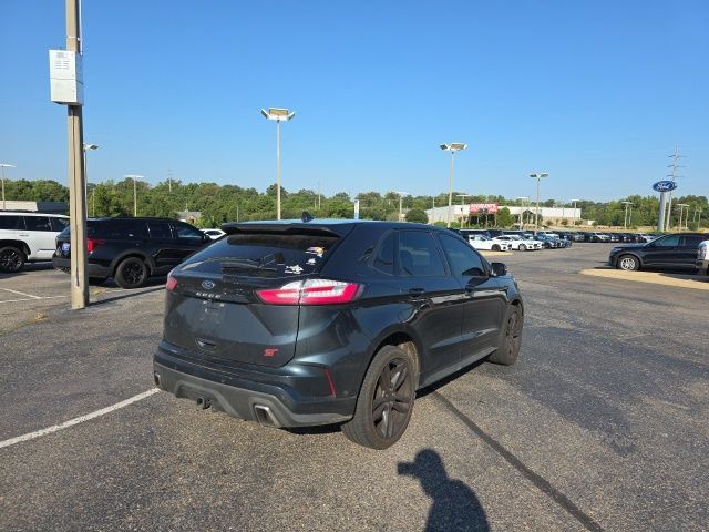Used 2024 Ford Edge ST w/ Equipment Group 401A AWD/4WD image 3