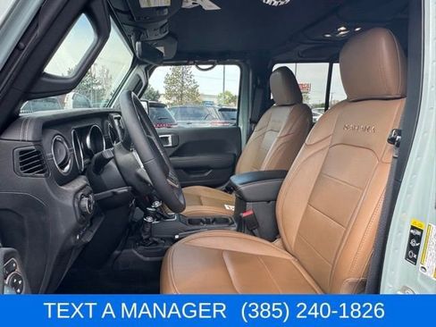 Used 2023 Jeep Wrangler Sahara w/ Cold Weather Group image 15