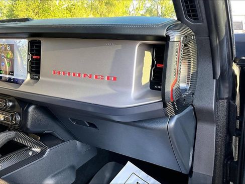 Used 2022 Ford Bronco Raptor w/ Interior Carbon Fiber Pack 6 AWD/4WD image 19