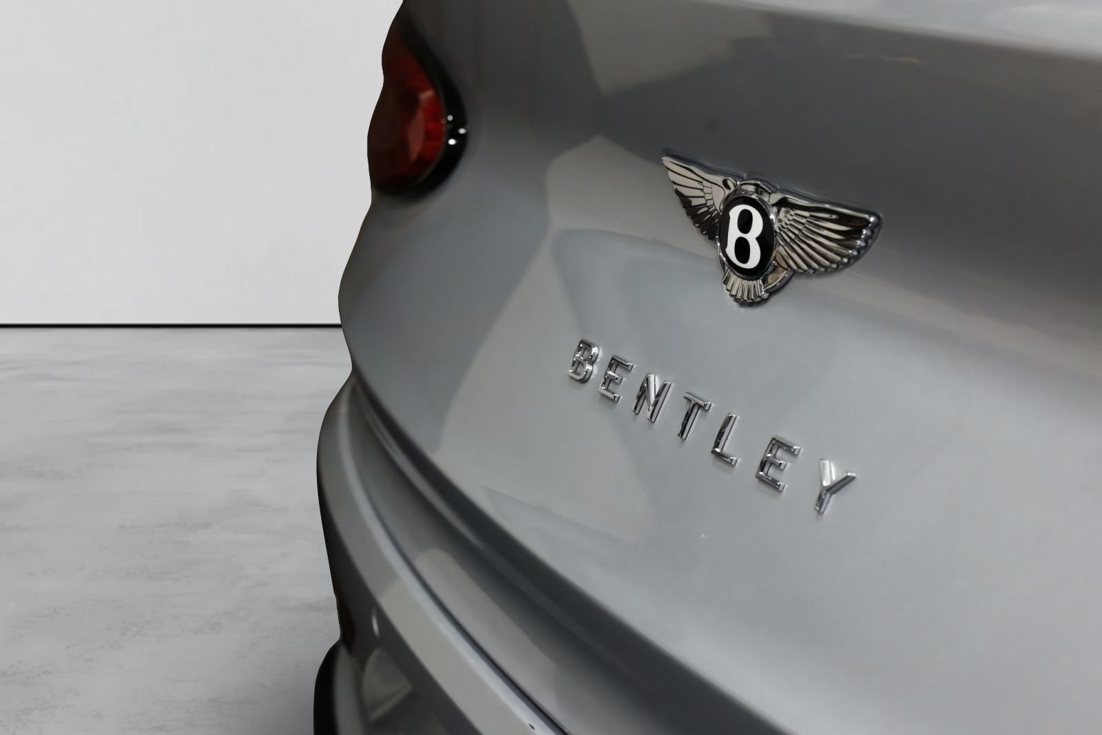Used 2022 Bentley Bentayga AWD/4WD image 20