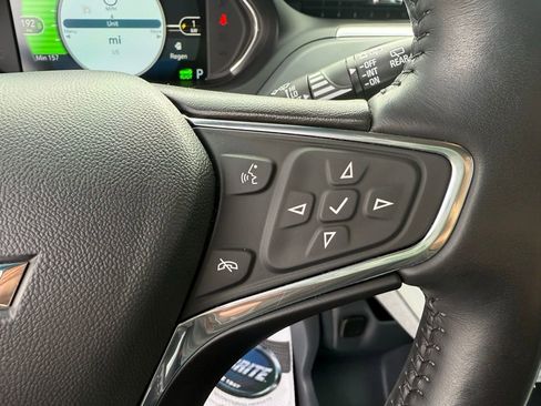 Used 2020 Chevrolet Bolt LT image 32