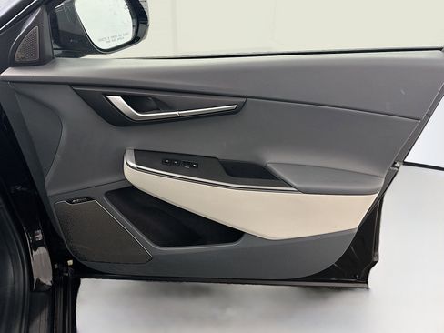 Used 2024 Kia EV6 Wind image 34