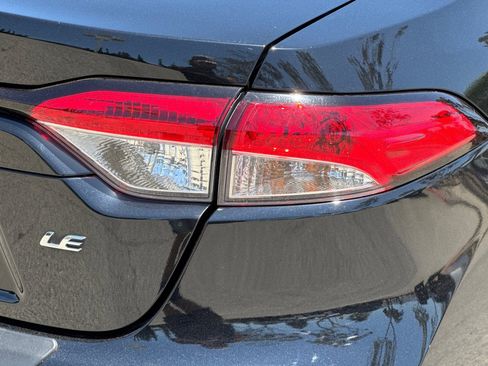 Used 2023 Toyota Corolla LE w/ Carpet Mat Package (TMS) FWD image 25