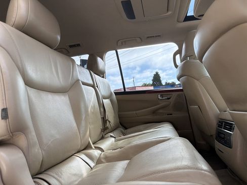 Used 2010 Lexus LX 570 4WD image 17