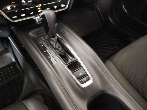 Used 2020 Honda HR-V EX image 8