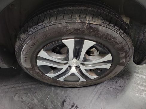 Used 2018 Toyota RAV4 LE w/ All Weather Liner Package AWD/4WD image 12