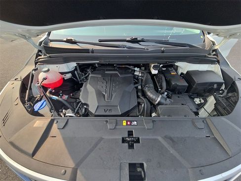 Used 2024 Kia Carnival LX image 31