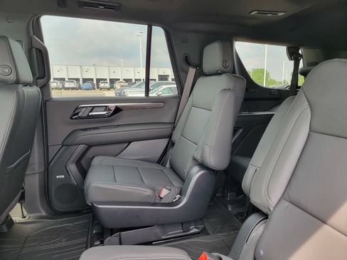 New 2026 Chevrolet Tahoe Z71 w/ Comfort Package AWD/4WD image 14