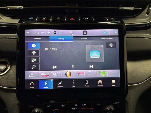 Used 2023 Jeep Grand Cherokee 4WD 4xe w/ Luxury Tech Group II image 20